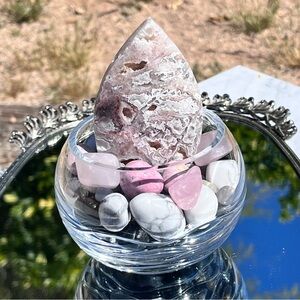 Crazy Lace Agate Flame / Teardrop with Druzys, Rhodonite, Howlite, Shungite